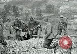 Immagine di Cerimonia di sepoltura in American forza expeditionary cimitero prima guerra mondiale Cheppy Francia, 1918, secondo 13 filmato di repertorio 65675026362