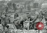 Immagine di Cerimonia di sepoltura in American forza expeditionary cimitero prima guerra mondiale Cheppy Francia, 1918, secondo 22 filmato di repertorio 65675026362
