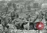 Immagine di Cerimonia di sepoltura in American forza expeditionary cimitero prima guerra mondiale Cheppy Francia, 1918, secondo 23 filmato di repertorio 65675026362