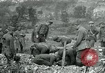 Immagine di Cerimonia di sepoltura in American forza expeditionary cimitero prima guerra mondiale Cheppy Francia, 1918, secondo 26 filmato di repertorio 65675026362