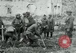 Standbild American Expeditionary Force Friedhöfe Frankreich, 1918, aus Sekunde 4 historischem Filmmaterial Videoclip 65675026364