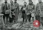 Standbild American Expeditionary Force Friedhöfe Frankreich, 1918, aus Sekunde 35 historischem Filmmaterial Videoclip 65675026364