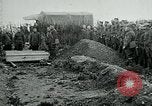 Standbild American Expeditionary Force Friedhöfe Frankreich, 1918, aus Sekunde 42 historischem Filmmaterial Videoclip 65675026365