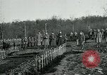 Standbild Ersten Weltkrieg American Expeditionary Force Friedhof Bois de Etraye Frankreich, 1918, aus Sekunde 14 historischem Filmmaterial Videoclip 65675026366