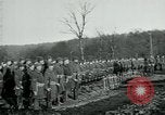 Standbild Ersten Weltkrieg American Expeditionary Force Friedhof Bois de Etraye Frankreich, 1918, aus Sekunde 25 historischem Filmmaterial Videoclip 65675026366