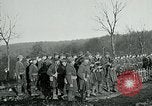 Standbild Ersten Weltkrieg American Expeditionary Force Friedhof Bois de Etraye Frankreich, 1918, aus Sekunde 46 historischem Filmmaterial Videoclip 65675026366