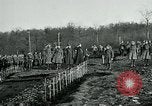 Standbild Ersten Weltkrieg American Expeditionary Force Friedhof Bois de Etraye Frankreich, 1918, aus Sekunde 51 historischem Filmmaterial Videoclip 65675026366