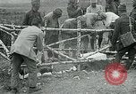 Standbild Grab von Lieutenant Quentin Roosevelt Frankreich, 1918, aus Sekunde 7 historischem Filmmaterial Videoclip 65675026373