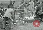 Standbild Grab von Lieutenant Quentin Roosevelt Frankreich, 1918, aus Sekunde 11 historischem Filmmaterial Videoclip 65675026373