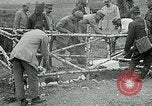 Standbild Grab von Lieutenant Quentin Roosevelt Frankreich, 1918, aus Sekunde 14 historischem Filmmaterial Videoclip 65675026373