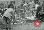 Standbild Grab von Lieutenant Quentin Roosevelt Frankreich, 1918, aus Sekunde 15 historischem Filmmaterial Videoclip 65675026373
