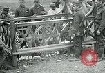 Standbild Grab von Lieutenant Quentin Roosevelt Frankreich, 1918, aus Sekunde 50 historischem Filmmaterial Videoclip 65675026373