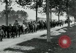 Immagine di Funzionamento in Aisne Montmirail Francia, 1918, secondo 5 filmato di repertorio 65675026375
