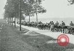Immagine di Funzionamento in Aisne Montmirail Francia, 1918, secondo 13 filmato di repertorio 65675026375