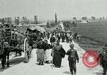 Standbild Aisne Betrieb zivilen Flüchtlingen Ersten Weltkrieg Montmirail Frankreich, 1918, aus Sekunde 7 historischem Filmmaterial Videoclip 65675026376