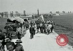 Standbild Aisne Betrieb zivilen Flüchtlingen Ersten Weltkrieg Montmirail Frankreich, 1918, aus Sekunde 16 historischem Filmmaterial Videoclip 65675026376