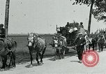 Standbild Aisne Betrieb zivilen Flüchtlingen Ersten Weltkrieg Montmirail Frankreich, 1918, aus Sekunde 29 historischem Filmmaterial Videoclip 65675026376