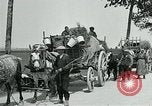 Standbild Aisne Betrieb zivilen Flüchtlingen Ersten Weltkrieg Montmirail Frankreich, 1918, aus Sekunde 38 historischem Filmmaterial Videoclip 65675026376