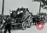 Standbild Aisne Betrieb zivilen Flüchtlingen Ersten Weltkrieg Montmirail Frankreich, 1918, aus Sekunde 42 historischem Filmmaterial Videoclip 65675026376
