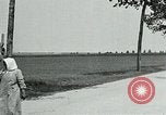 Standbild Aisne Betrieb zivilen Flüchtlingen Ersten Weltkrieg Montmirail Frankreich, 1918, aus Sekunde 56 historischem Filmmaterial Videoclip 65675026376