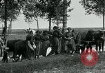 Standbild Aisne Betrieb zivilen Flüchtlingen Ersten Weltkrieg Montmirail Frankreich, 1918, aus Sekunde 58 historischem Filmmaterial Videoclip 65675026376