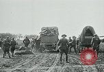 Standbild US Army in Aisne Marne Betrieb Fresnes FRANKREICH, 1918, aus Sekunde 29 historischem Filmmaterial Videoclip 65675026387