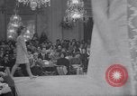 Image fashion show Florence Italie, 1967, de la seconde 15 séquences d'archives historiques vidéo 65675026415