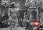Image fashion show Florence Italie, 1967, de la seconde 22 séquences d'archives historiques vidéo 65675026415