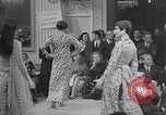 Image fashion show Florence Italie, 1967, de la seconde 38 séquences d'archives historiques vidéo 65675026415