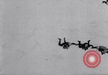 Standbild Royal Air Force Parachute Team Nordafrika, 1967, aus Sekunde 11 historischem Filmmaterial Videoclip 65675026416