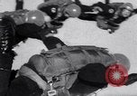 Standbild Royal Air Force Parachute Team Nordafrika, 1967, aus Sekunde 47 historischem Filmmaterial Videoclip 65675026416