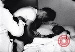 Image Viet Cong prisonniers et patients Saigon Vietnam, 1967, de la seconde 54 séquences d'archives historiques vidéo 65675026424
