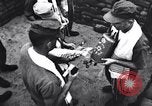 Standbild religiöse Dienste Vietnam, 1967, aus Sekunde 47 historischem Filmmaterial Videoclip 65675026437