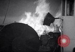 Immagine di Pier sul fuoco Staten Island New York USA, 1967, secondo 23 filmato di repertorio 65675026438