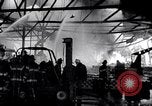 Immagine di Pier sul fuoco Staten Island New York USA, 1967, secondo 24 filmato di repertorio 65675026438