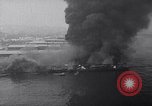 Immagine di Pier sul fuoco Staten Island New York USA, 1967, secondo 28 filmato di repertorio 65675026438