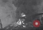 Immagine di Pier sul fuoco Staten Island New York USA, 1967, secondo 35 filmato di repertorio 65675026438