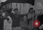 Image les étudiants de protestation Aden South Arabia, 1967, de la seconde 26 séquences d'archives historiques vidéo 65675026439