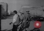 Image les étudiants de protestation Aden South Arabia, 1967, de la seconde 44 séquences d'archives historiques vidéo 65675026439