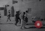 Image les étudiants de protestation Aden South Arabia, 1967, de la seconde 45 séquences d'archives historiques vidéo 65675026439