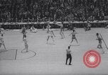 Image Par rapport à l'UCLA college basketball 1967 Dayton Louisville Kentucky USA, 1967, de la seconde 14 séquences d'archives historiques vidéo 65675026442