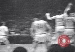 Image Par rapport à l'UCLA college basketball 1967 Dayton Louisville Kentucky USA, 1967, de la seconde 26 séquences d'archives historiques vidéo 65675026442