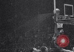 Image Par rapport à l'UCLA college basketball 1967 Dayton Louisville Kentucky USA, 1967, de la seconde 34 séquences d'archives historiques vidéo 65675026442