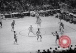 Image Par rapport à l'UCLA college basketball 1967 Dayton Louisville Kentucky USA, 1967, de la seconde 52 séquences d'archives historiques vidéo 65675026442