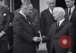 Immagine di Lyndon B Johnson Bonn Germania, 1967, secondo 17 filmato di repertorio 65675026446