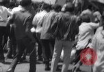 Standbild Ausschreitungen Jakarta Indonesien, 1967, aus Sekunde 34 historischem Filmmaterial Videoclip 65675026448