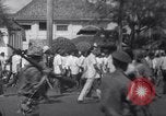 Standbild Ausschreitungen Jakarta Indonesien, 1967, aus Sekunde 49 historischem Filmmaterial Videoclip 65675026448