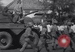 Standbild Ausschreitungen Jakarta Indonesien, 1967, aus Sekunde 52 historischem Filmmaterial Videoclip 65675026448