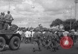Standbild Ausschreitungen Jakarta Indonesien, 1967, aus Sekunde 57 historischem Filmmaterial Videoclip 65675026448