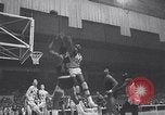 Immagine di NBA match San Francisco California USA, 1967, secondo 23 filmato di repertorio 65675026452